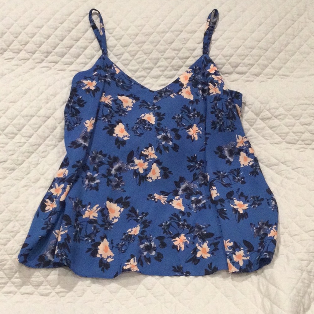 Torrid blue floral tank top size 3
